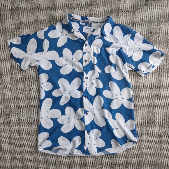 Men's Short Sleeved Shirt - Size S - Picture 1 of 3